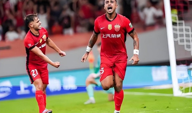 开云-意外！前海牛队前锋网传已来到重庆铜梁龙试训，曾效力上港多年