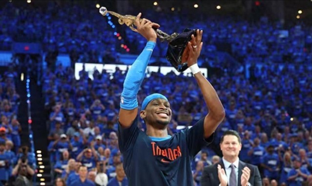 Kaiyun-26岁的亚历山大，26岁的哈登，26岁的科比，没有对比就没有尴尬|科比·布莱恩特|詹姆斯·哈登|全明星|季后赛|谢伊·吉尔杰斯-亚历山大_新浪体育_新浪新闻