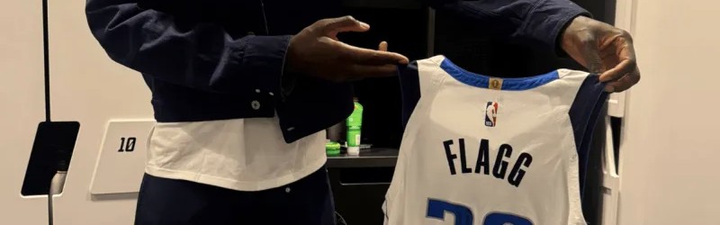 Kaiyun-大学队友！马卢阿奇赛后展示弗拉格送给他的比赛球衣